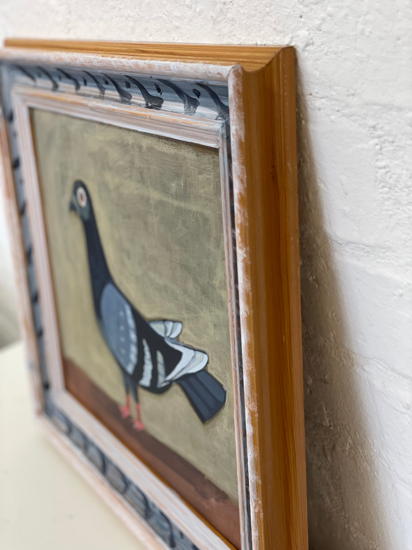 Naive pigeon folk art