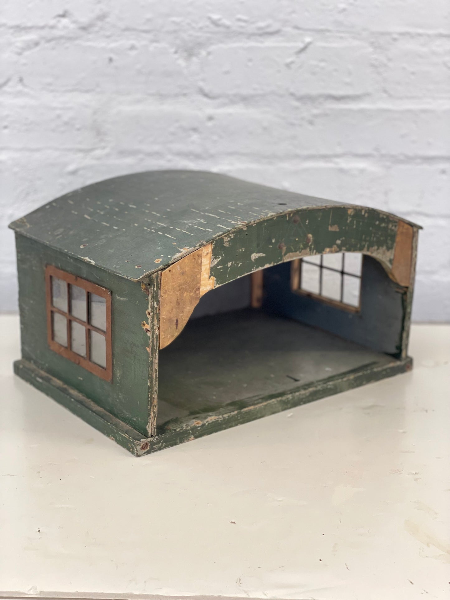 Rare Vintage Triang Aircraft Hanger / Lines Bros / Wooden / Early